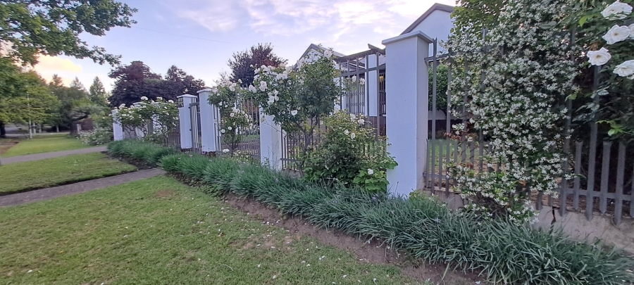 6 Bedroom Property for Sale in Eureka Free State